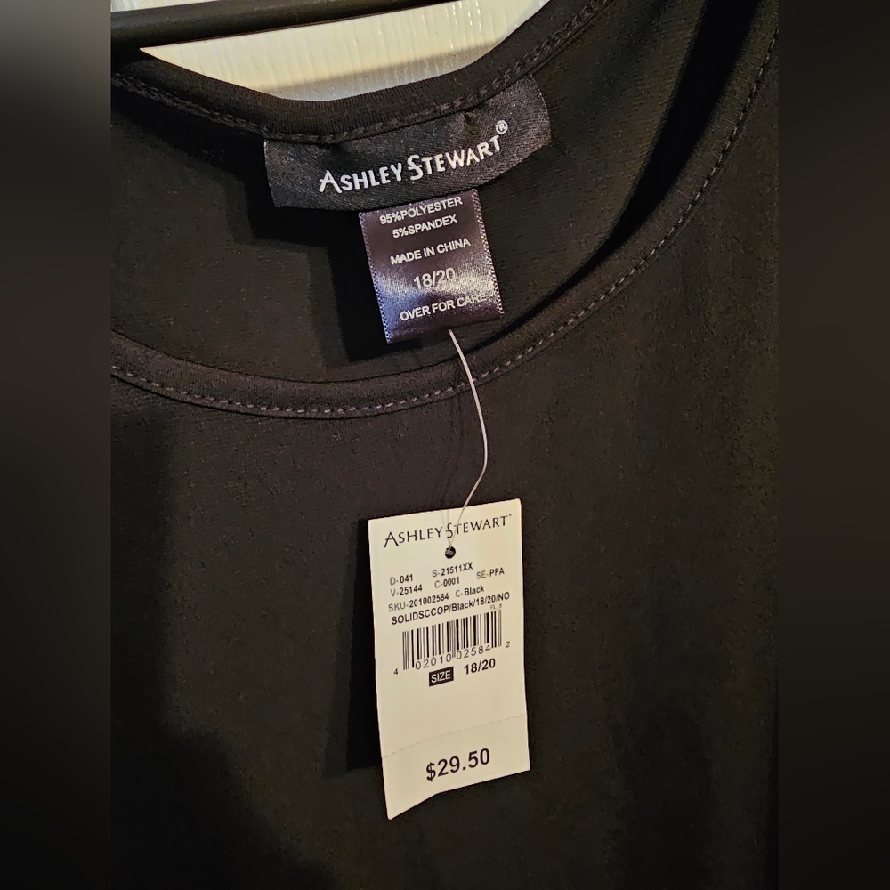Ashley Stewart Black Short Sleeve T-Shirt